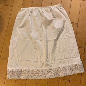 Vintage Sears White Half‎ Slip/Elastic Waist
